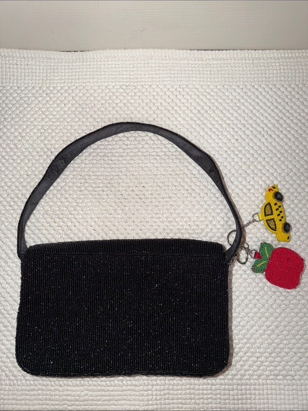 New York City Beaded Bag - Picture 3 of 10